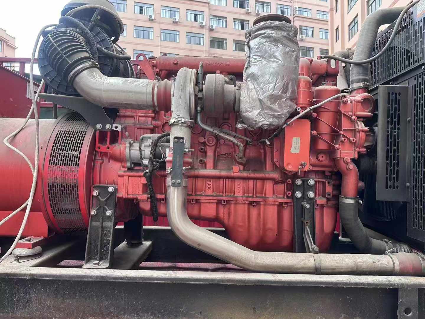岳塘如何选择适合 600kW 柴油发电机组的过载保护器？